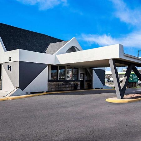 Quality Inn & Suites Near I-480 And I-29 Консіл-Блафс Екстер'єр фото