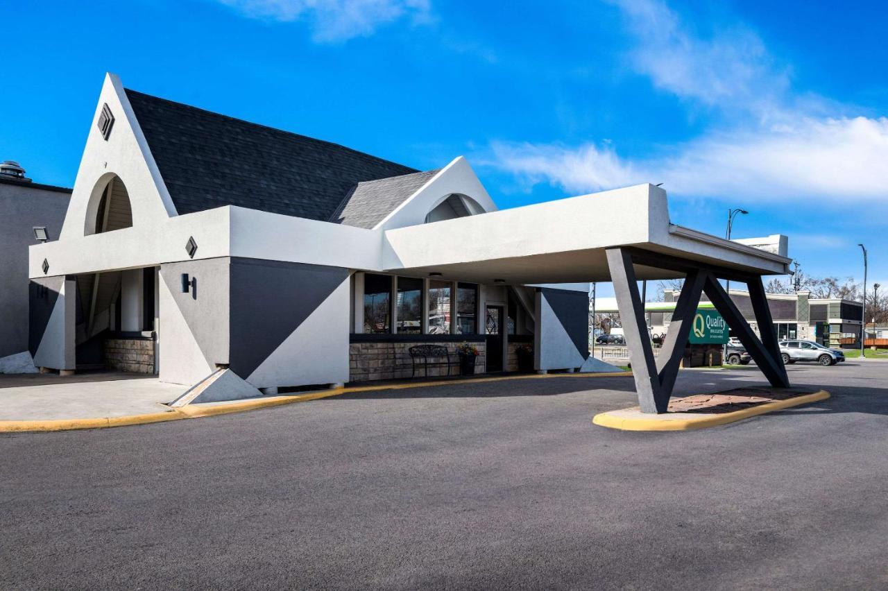Quality Inn & Suites Near I-480 And I-29 Консіл-Блафс Екстер'єр фото