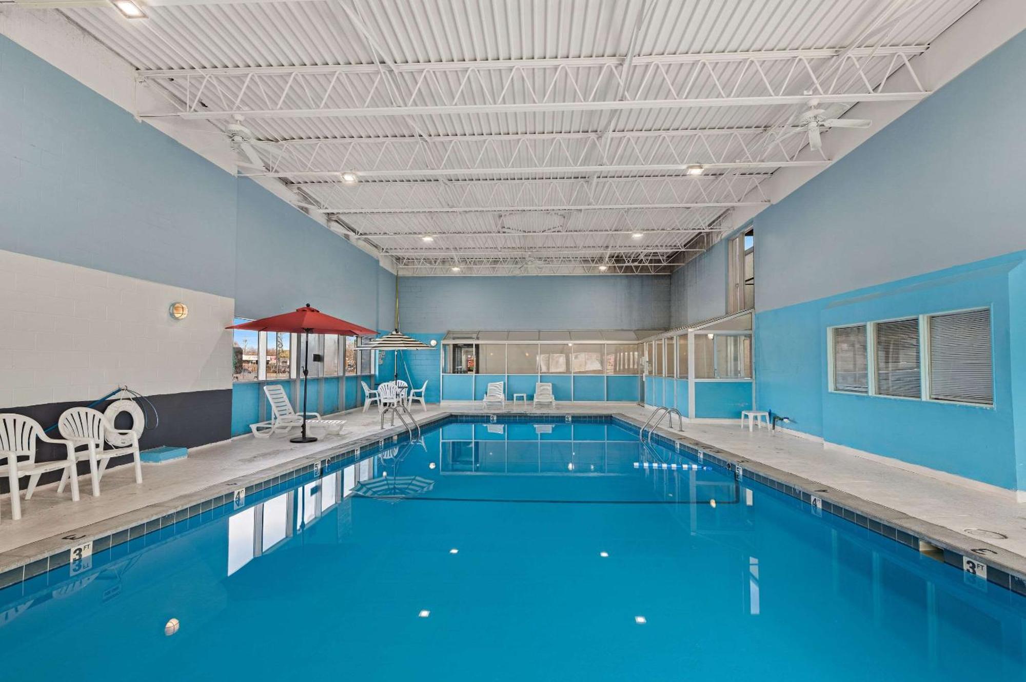 Quality Inn & Suites Near I-480 And I-29 Консіл-Блафс Екстер'єр фото