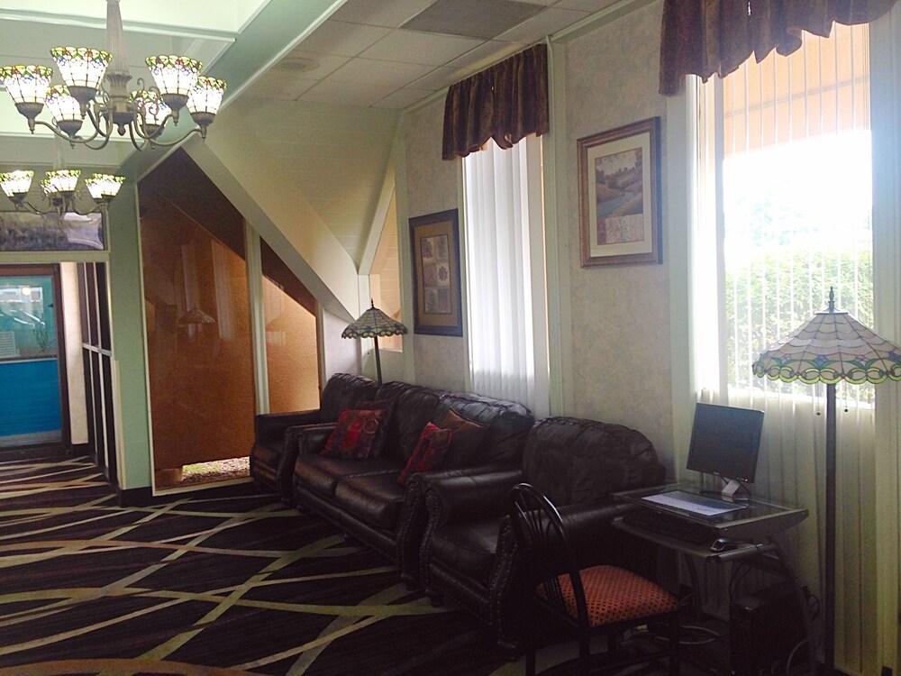 Quality Inn & Suites Near I-480 And I-29 Консіл-Блафс Екстер'єр фото