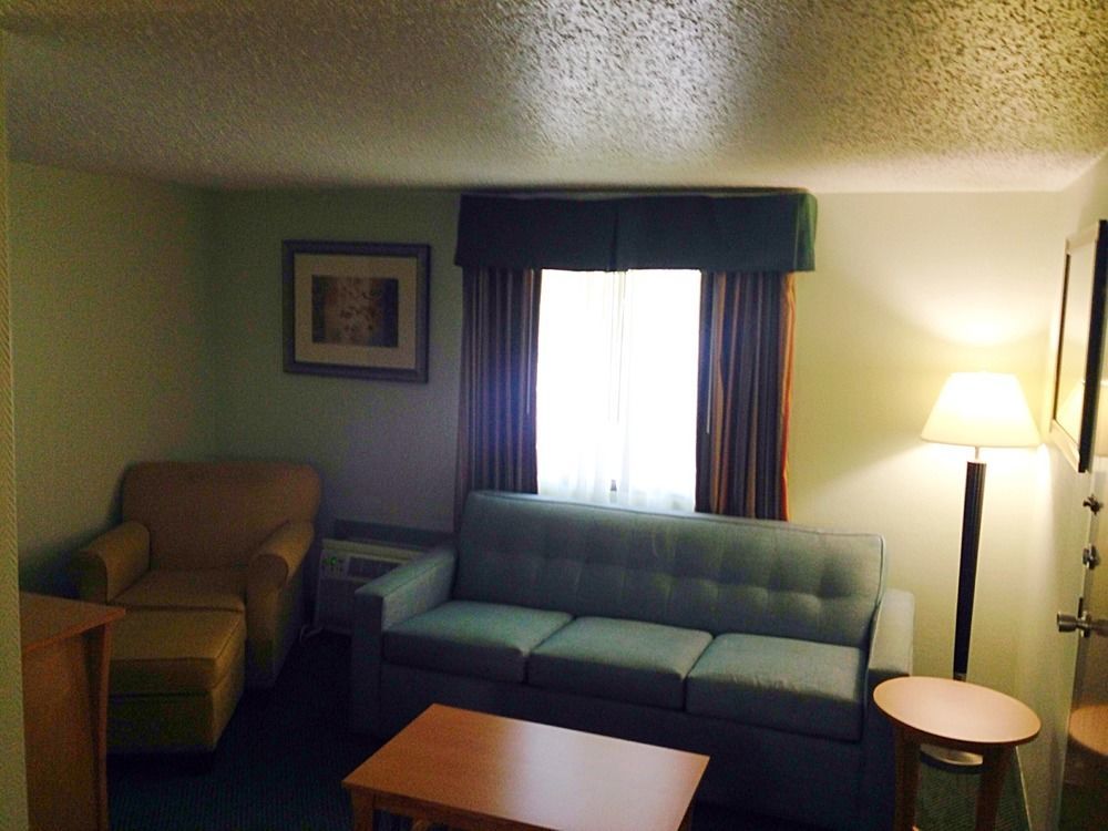 Quality Inn & Suites Near I-480 And I-29 Консіл-Блафс Екстер'єр фото