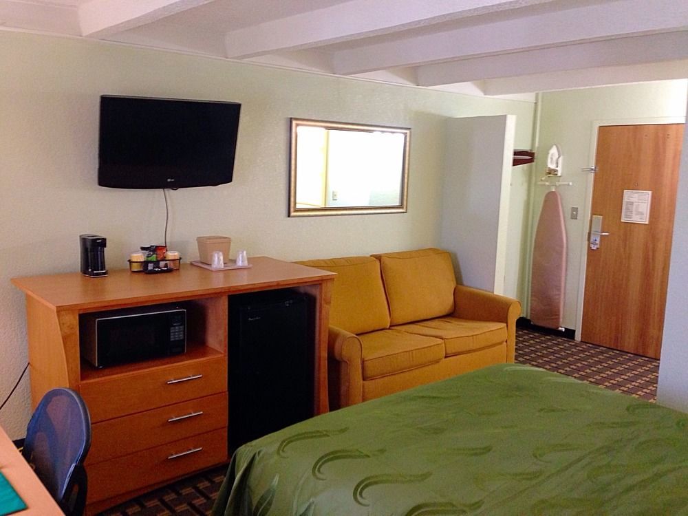 Quality Inn & Suites Near I-480 And I-29 Консіл-Блафс Екстер'єр фото