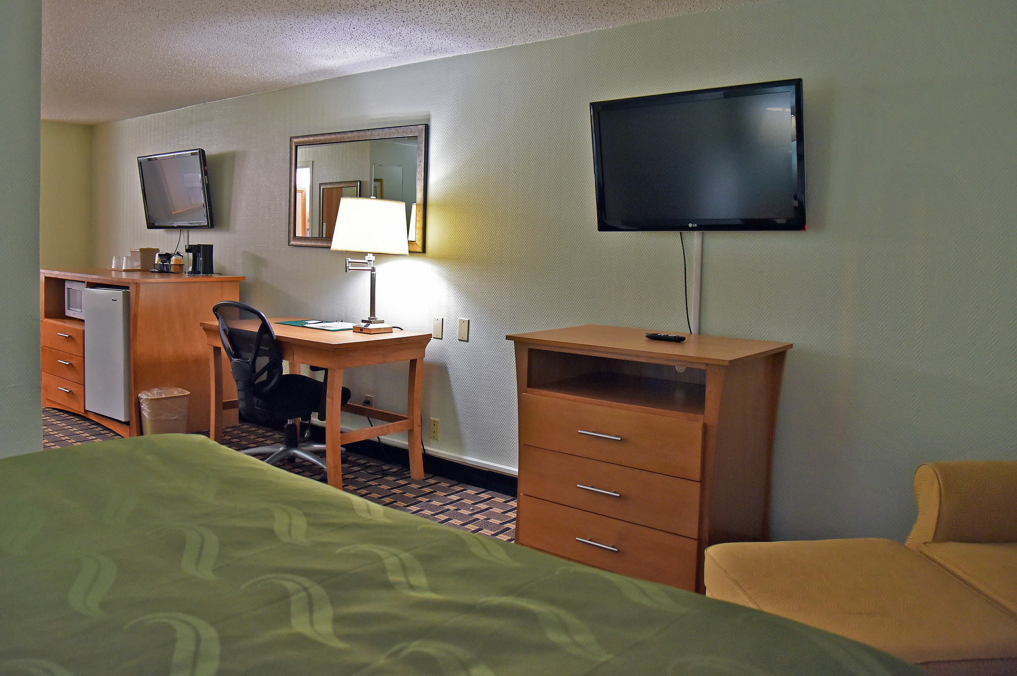 Quality Inn & Suites Near I-480 And I-29 Консіл-Блафс Екстер'єр фото