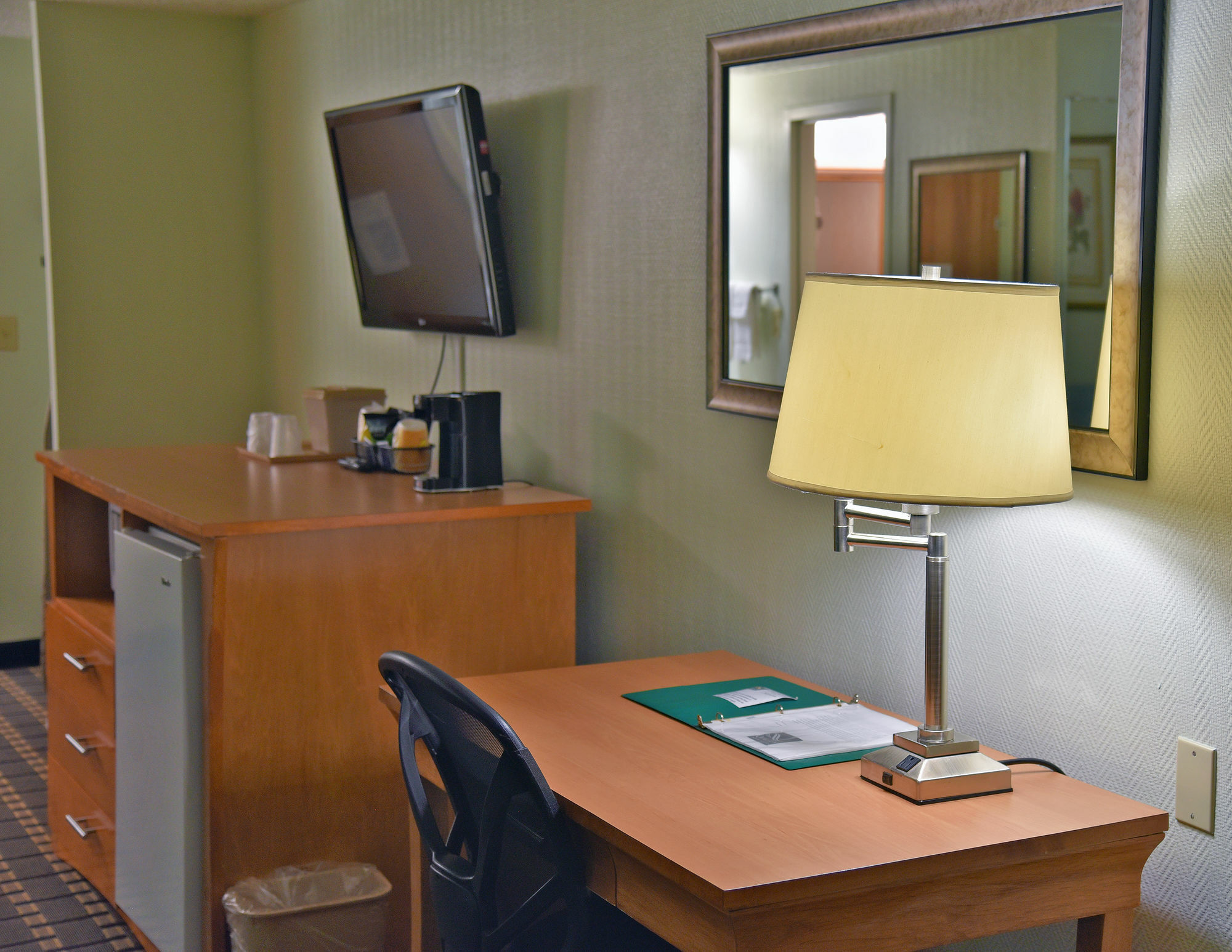 Quality Inn & Suites Near I-480 And I-29 Консіл-Блафс Екстер'єр фото